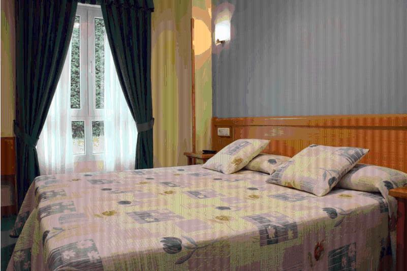 Hotel La Guindal Arriondas Extérieur photo